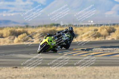 media/Dec-07-2024-CVMA (Sat) [[21c5f1ef85]]/Race 11-Amateur Supersport Open/